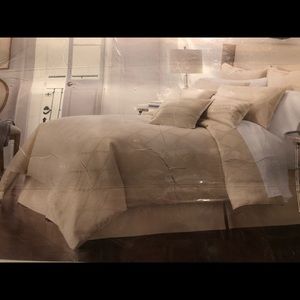 King Size Liz Claiborne Comforter Set